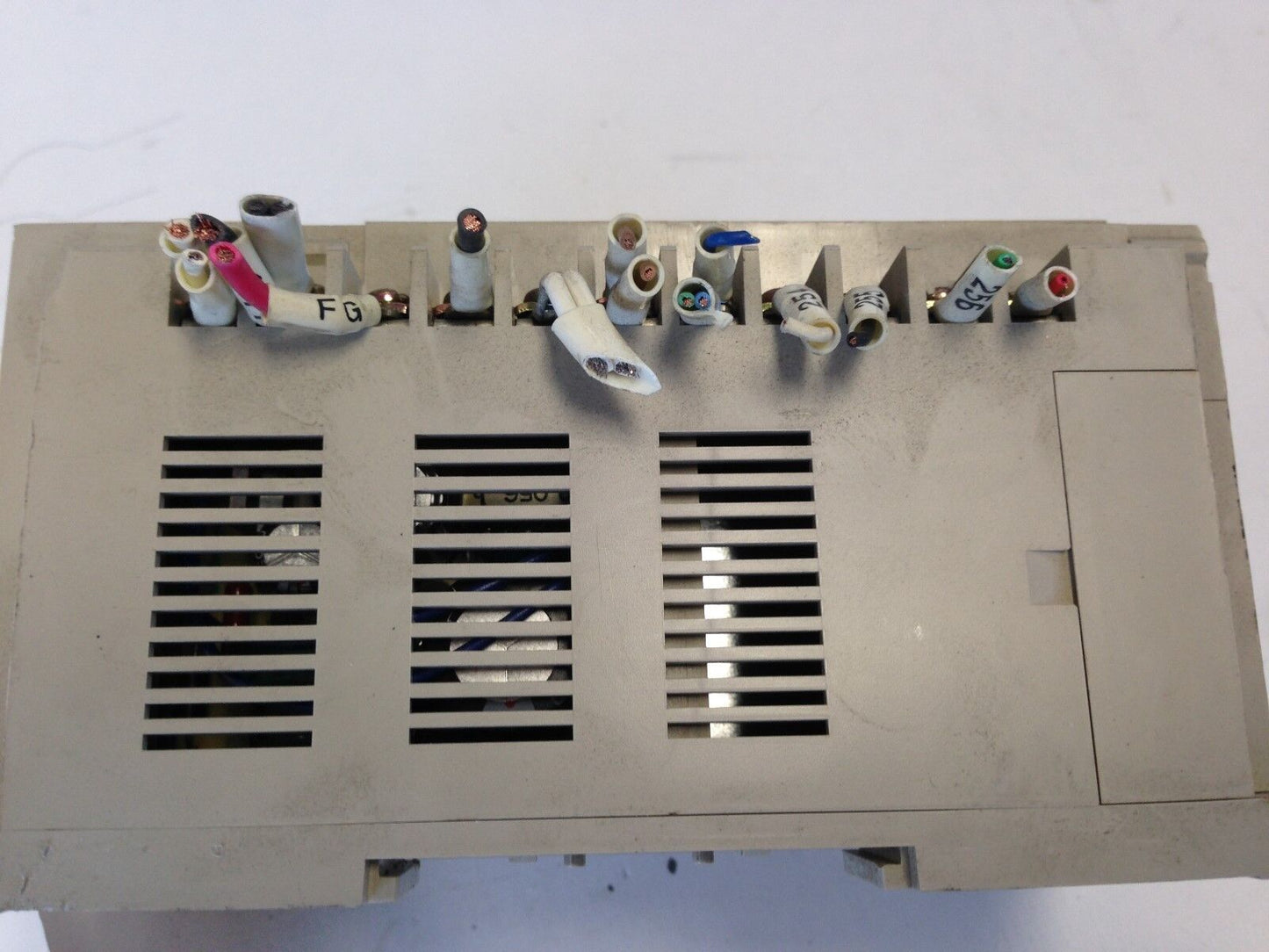 Used Omron S3d-Ckf S3d Sensor Controller, 100-240V,15Va-In, 250Vdc, 3A  Ground9
