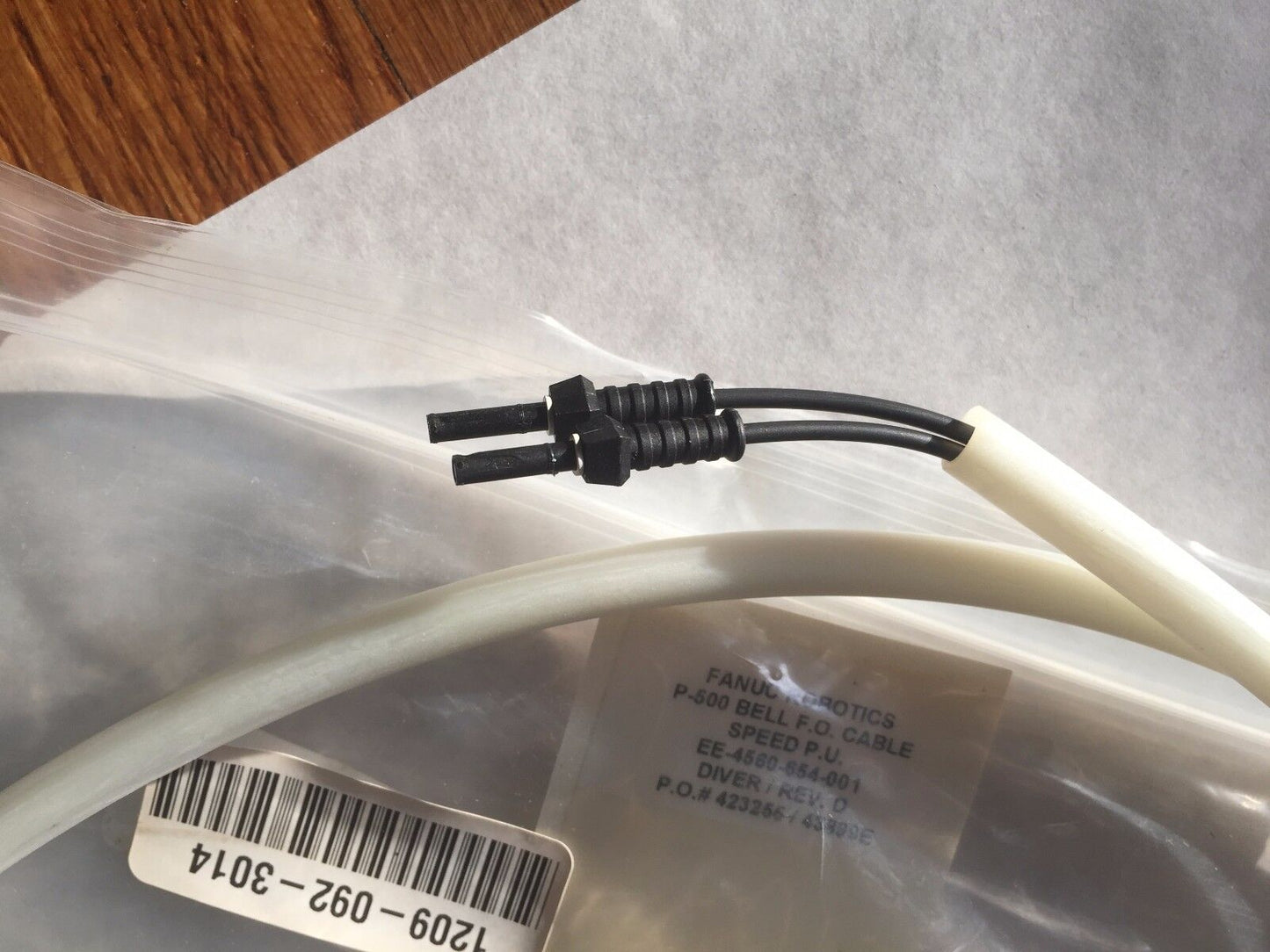New Fanuc Ee-4560-654-001 P-500 Fiber Optic Cable,Parker Parflex Bar 006300 3,De