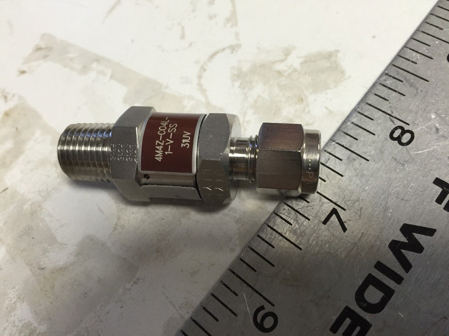 New Lot 4 Parker 4M4z-C04l-1-V-Ss,4M4z-Co4l-1-V-Ss,31Uv O-Ring Check Valve,Bt