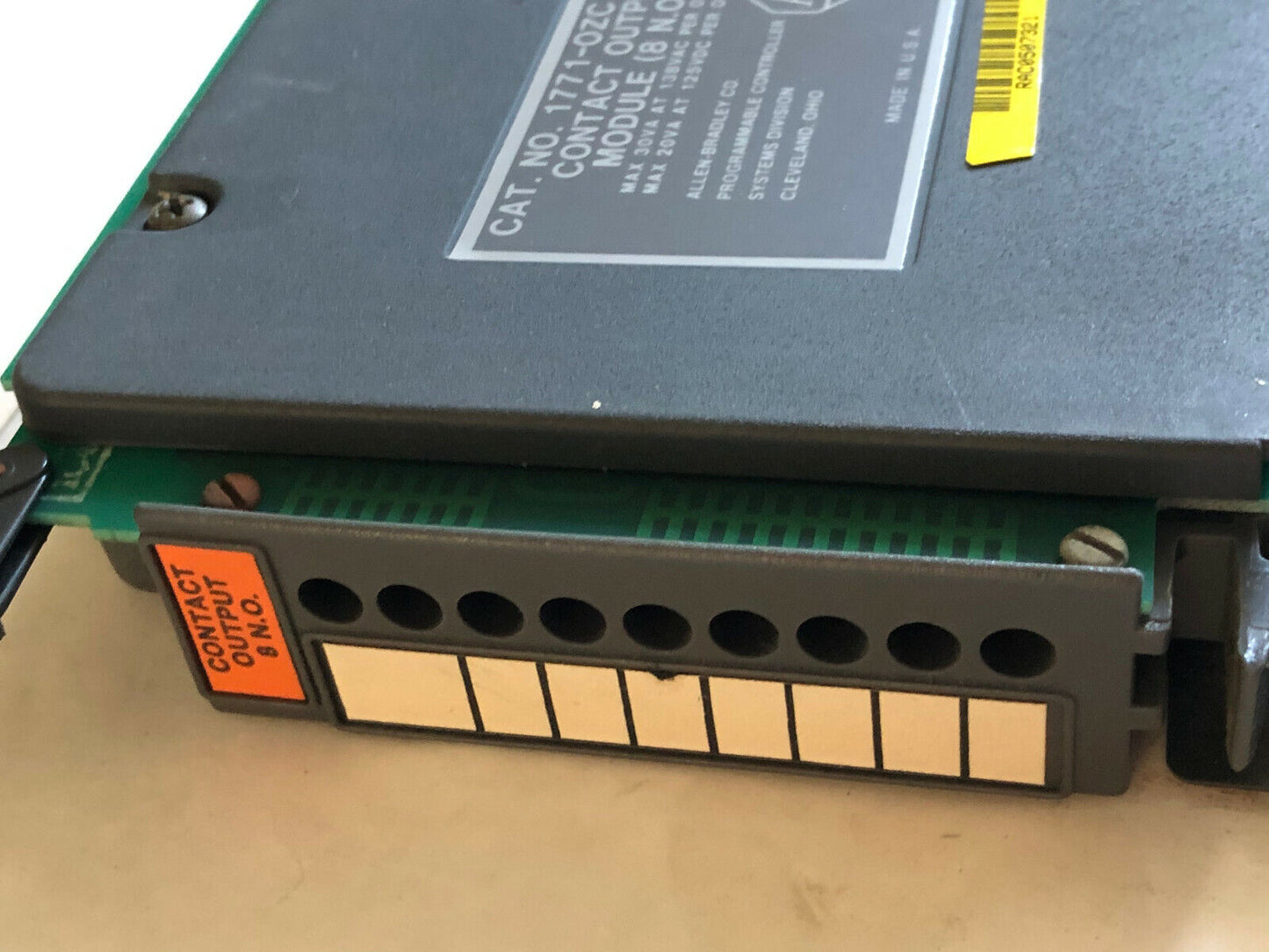Allen Bradley Cat 1771-Ozc,1771-0Zc,120V Ser.B Contact Output Module (8 N.O.),Ew