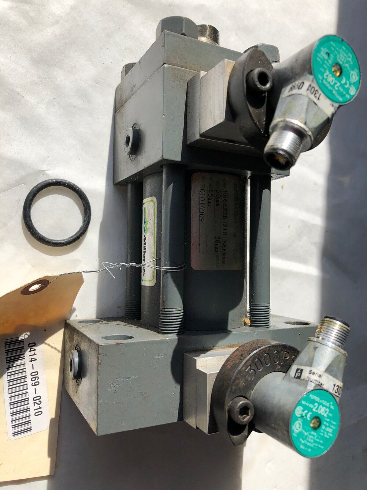 Miller Mh68rtb Hydraulic Cylinder,3/4Npt 50Mm-Bore, 45Mm-Stroke, 210-Bar,Dk