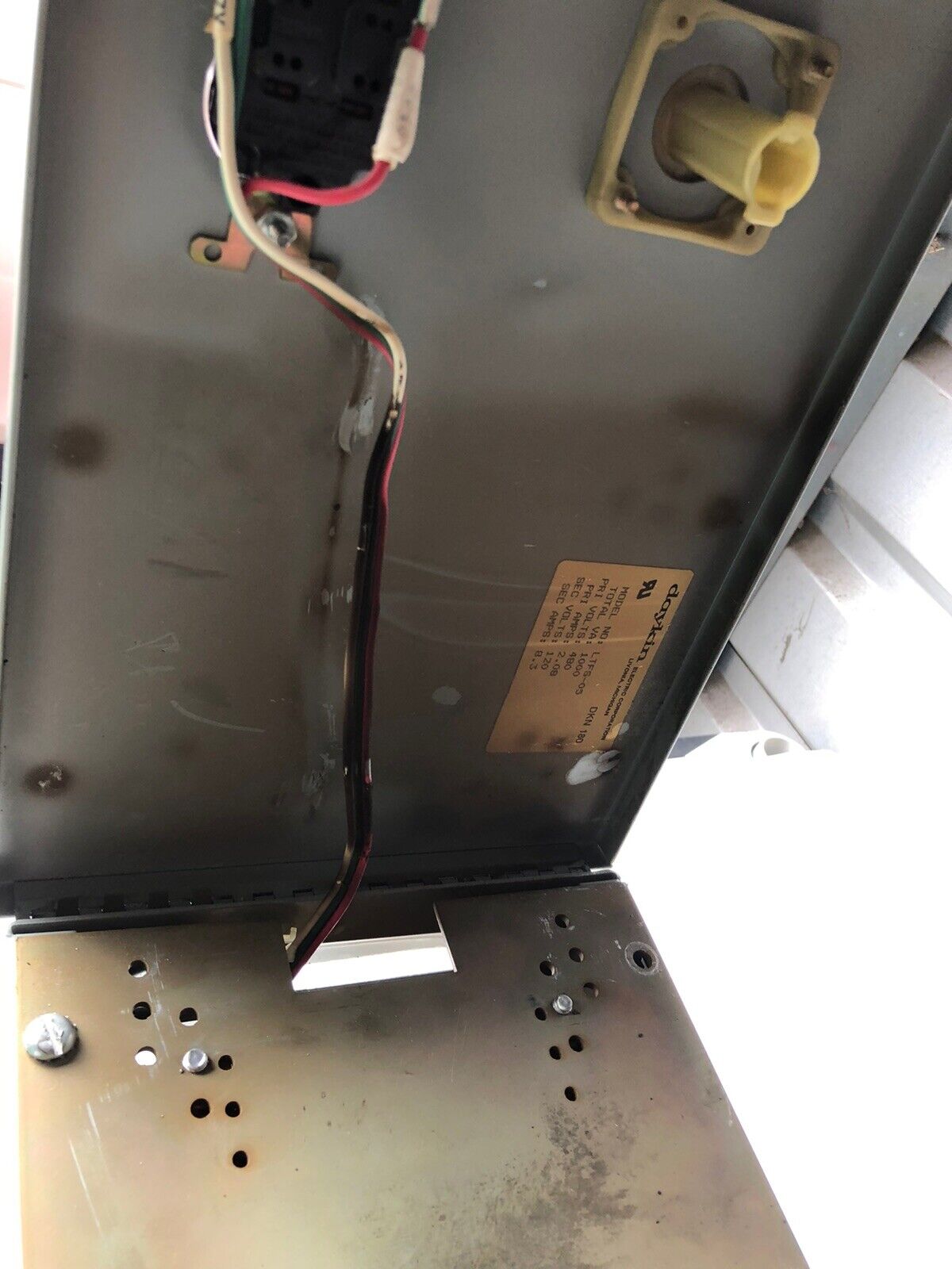 Daykin Ltfs-05 Transformer Disconnect Dkn180, 1000Va, 480V, 2.08A, 120V, 8.3A,Ar