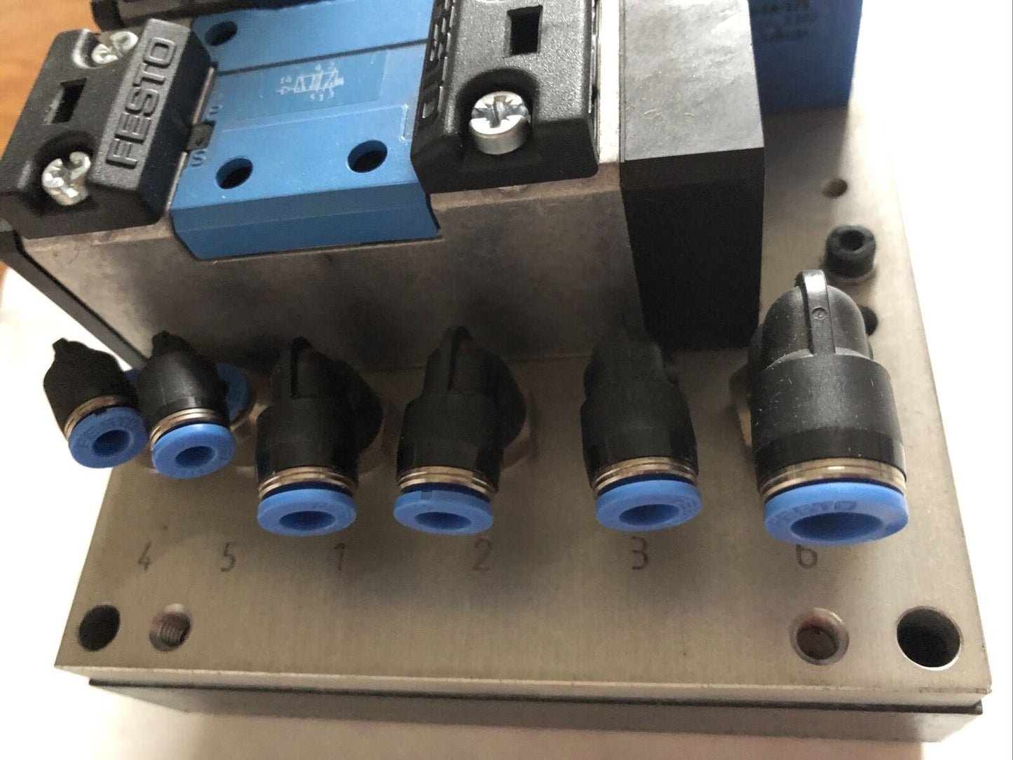 Festo 557790,Oystar Aerofill Pneumatic Valve 943-56-169,943-56-172,943-56-173,Fb