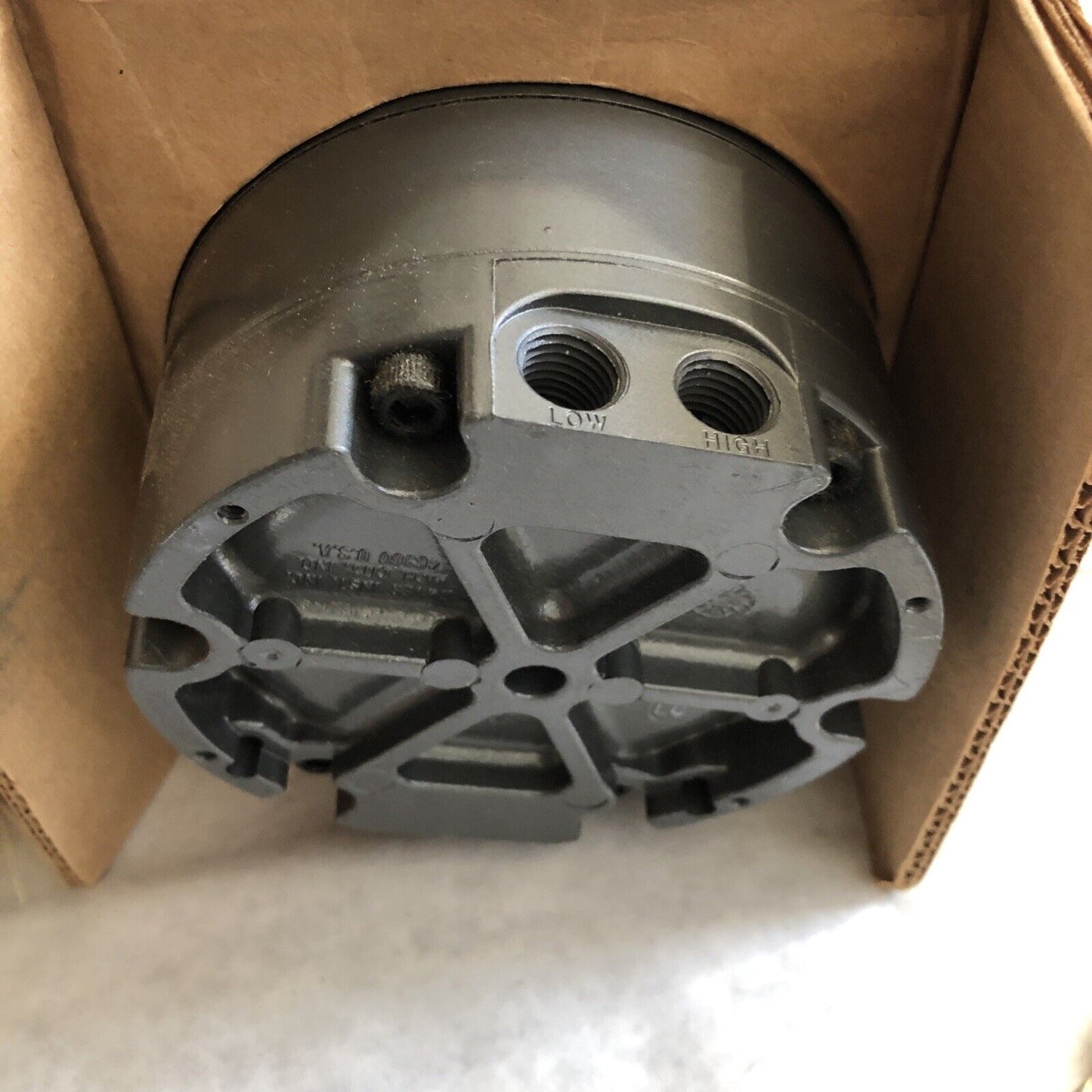 New Dwyer 4002,2”,En F579 7958 P 2  Capsuhelic Differential Pressure Gage,Eb