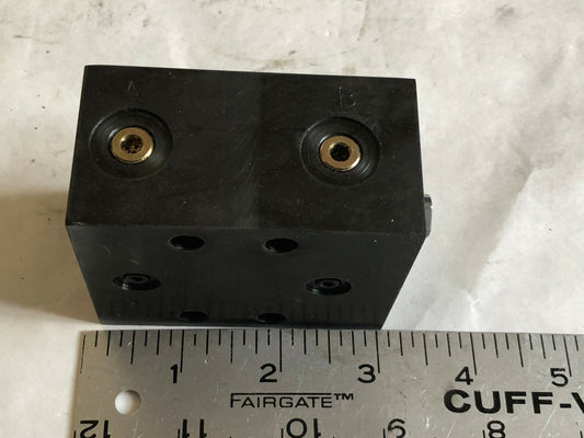 New Enerpac Cdb10362 A0202c Block Hydraulic Cylinder,Cdb10362,5000 Psi,Tn