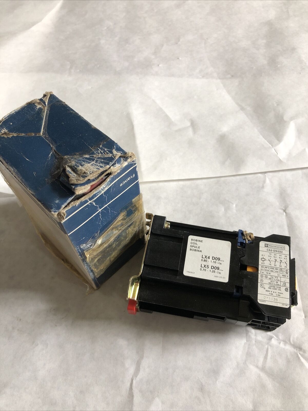 New Telemecanique Ca2-Dn-222 Control Relay, 48V Coil,Lx4 D09,Bm
