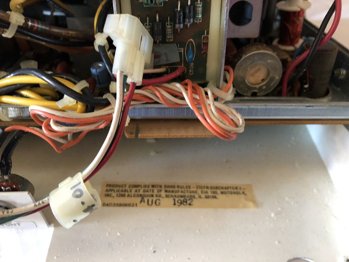 Motorola Ds3000-165 12" Crt Monitor,7C 25974 Aol,115/230Vac,Eia 185,903Pamgrs,Cf