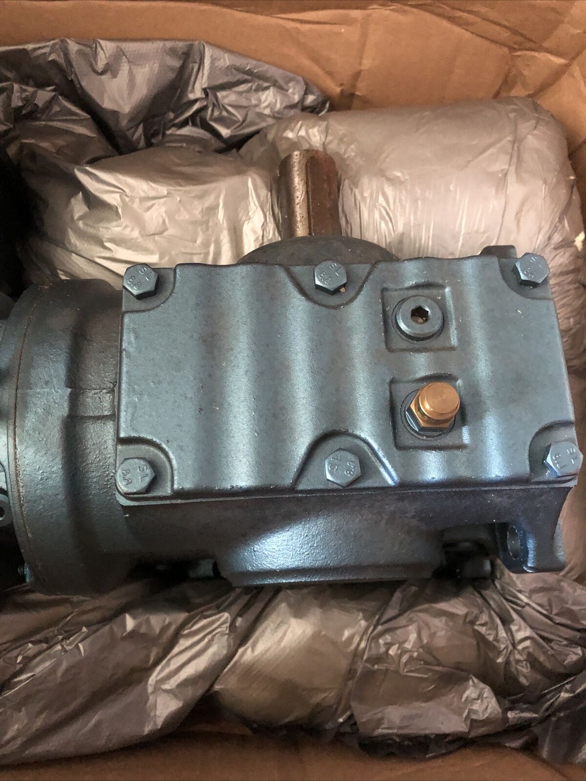 New Sew-Eurodrive S47 Dt71d4/Asdx Motor, 1700/31 Rpm, .37Kw, 277/480V,Br