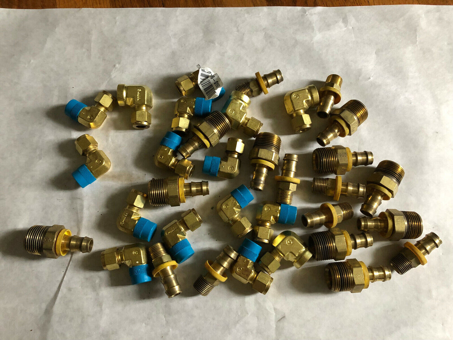 New Lot 34 Mixed Swagelok Brass Fittings,Pipe Connectors 3/8" & 3/4" Npt,Se