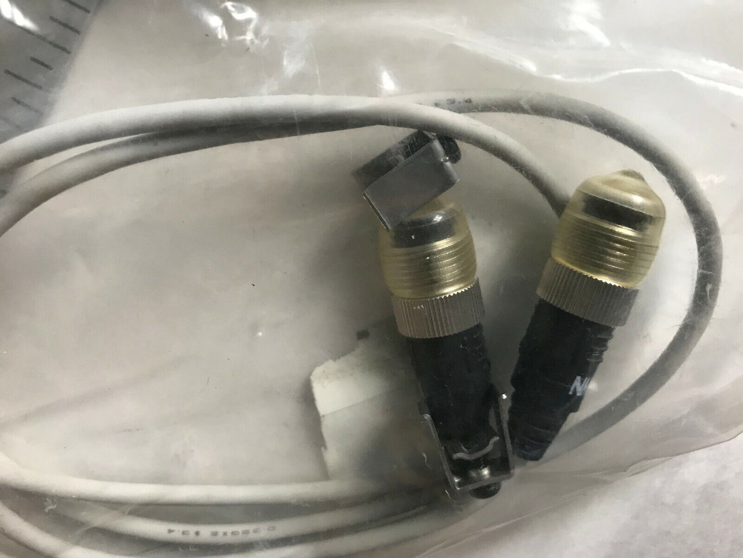 New Taiyo Parker Hlp-10F-32-25-M2 Locate Pin,Dc 10-30V,Ks211m,Sf
