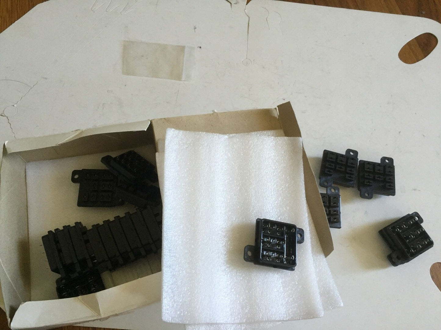 New Lot 19 Danaher  60Sr3b51 Relay Socket, Blade Type; Panel Mtg.,De