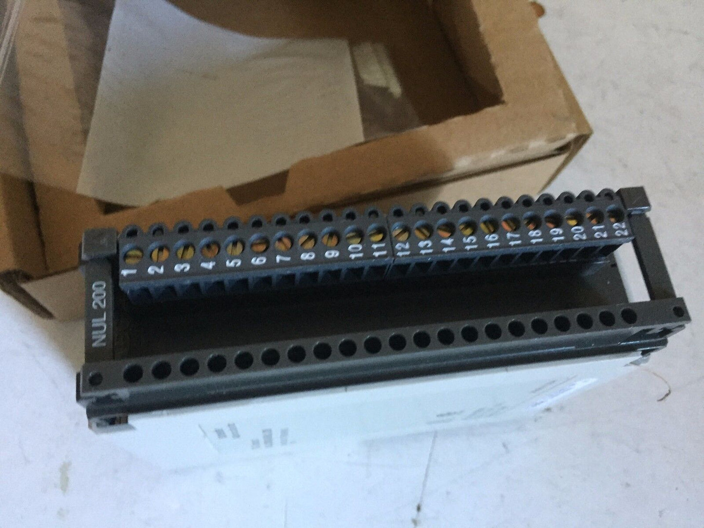 New Schneider Automation Nul 200/As-Bnul-200 Tsx Compact Blank Nul 200,Ad