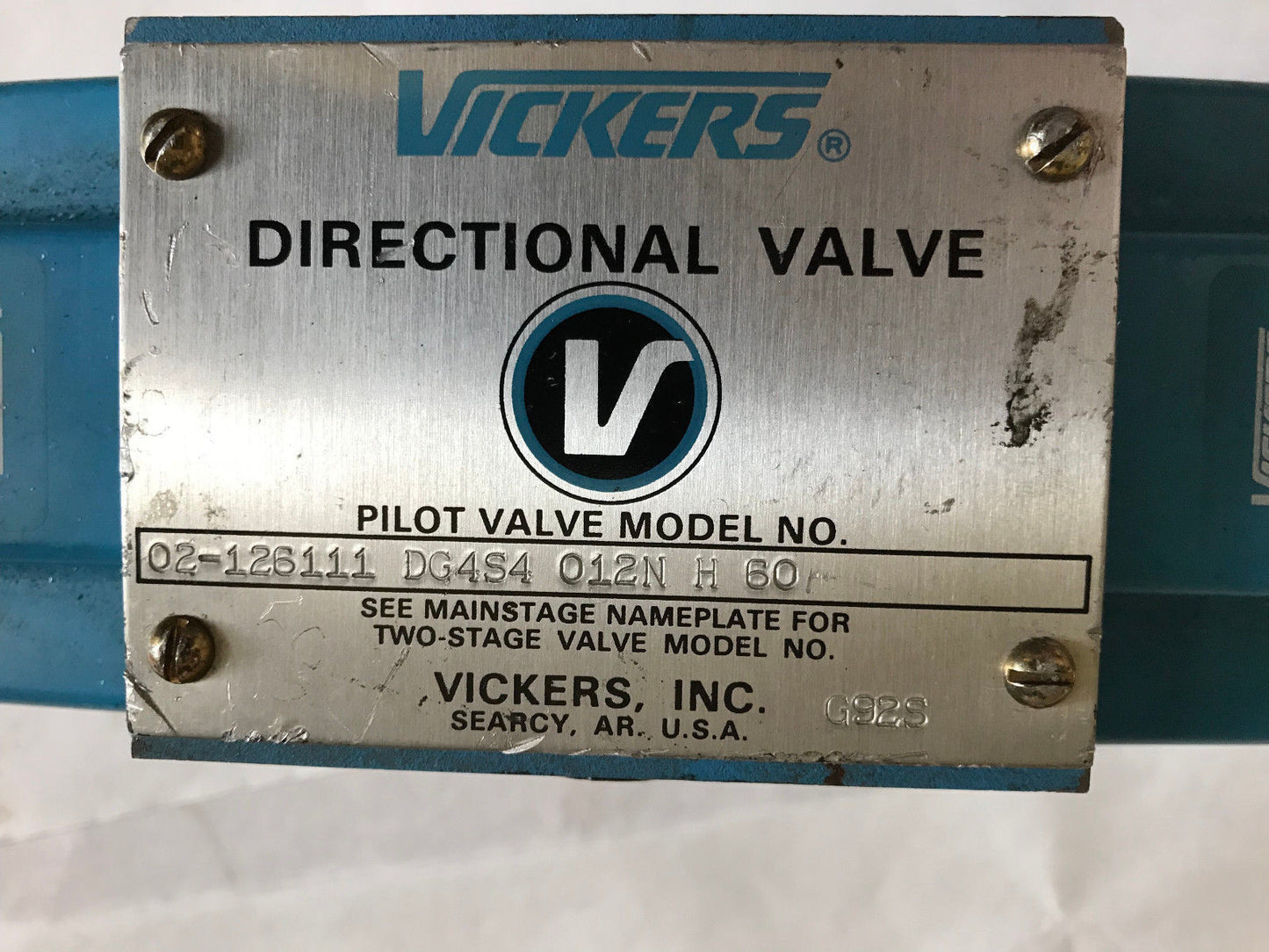 Vickers 02-126111 Dg4s4 012N H 60 Hydraulic Directional Pilot Valve,868988,Ac
