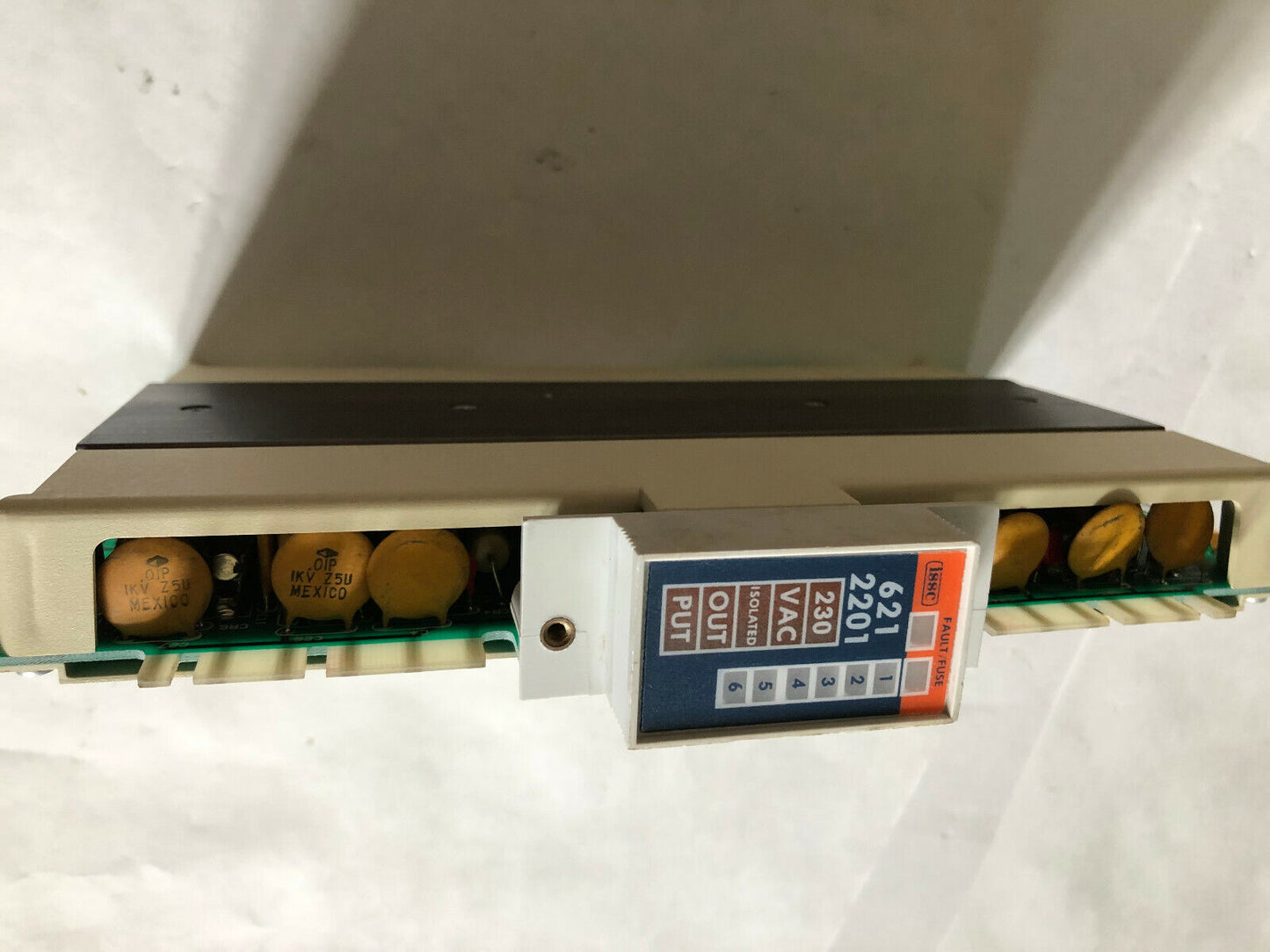 Honeywell 621-2201,056 - 0025610,621 Output Module Isolated 230Vac 6Pt,Dg,Er