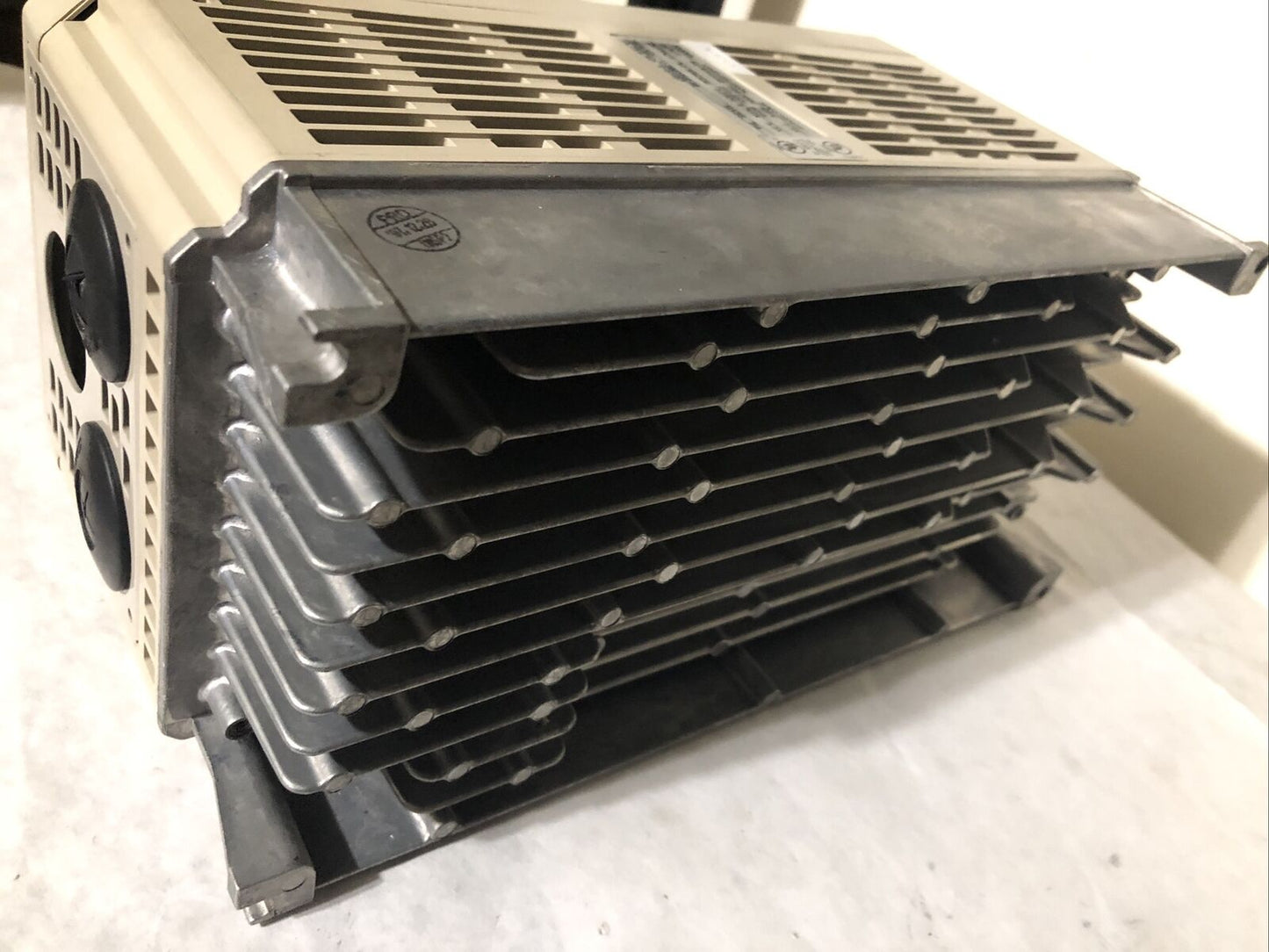 Magnetek Cimr-G5u20p4 Ac Drive, 3.9 A, 200-230 Vac, 3-Phase Gpd 515,Ff