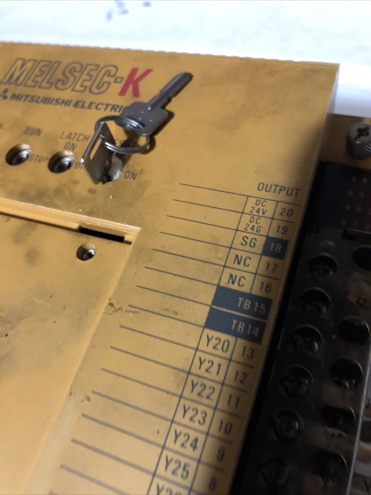 Mitsubishi K0j2-Dr Melsec-K Sequence Controller,100/200Vac Ouput, Koj2-Dr, Bk