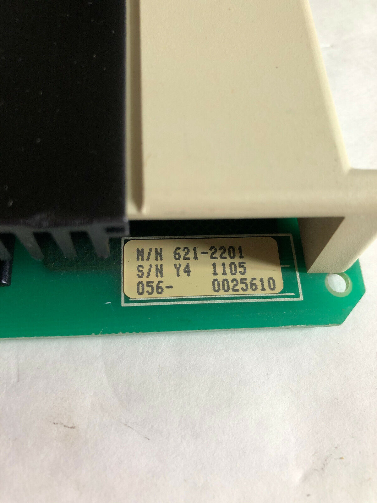 Honeywell 621-2201,056 - 0025610,621 Output Module Isolated 230Vac 6Pt,Dg,Er