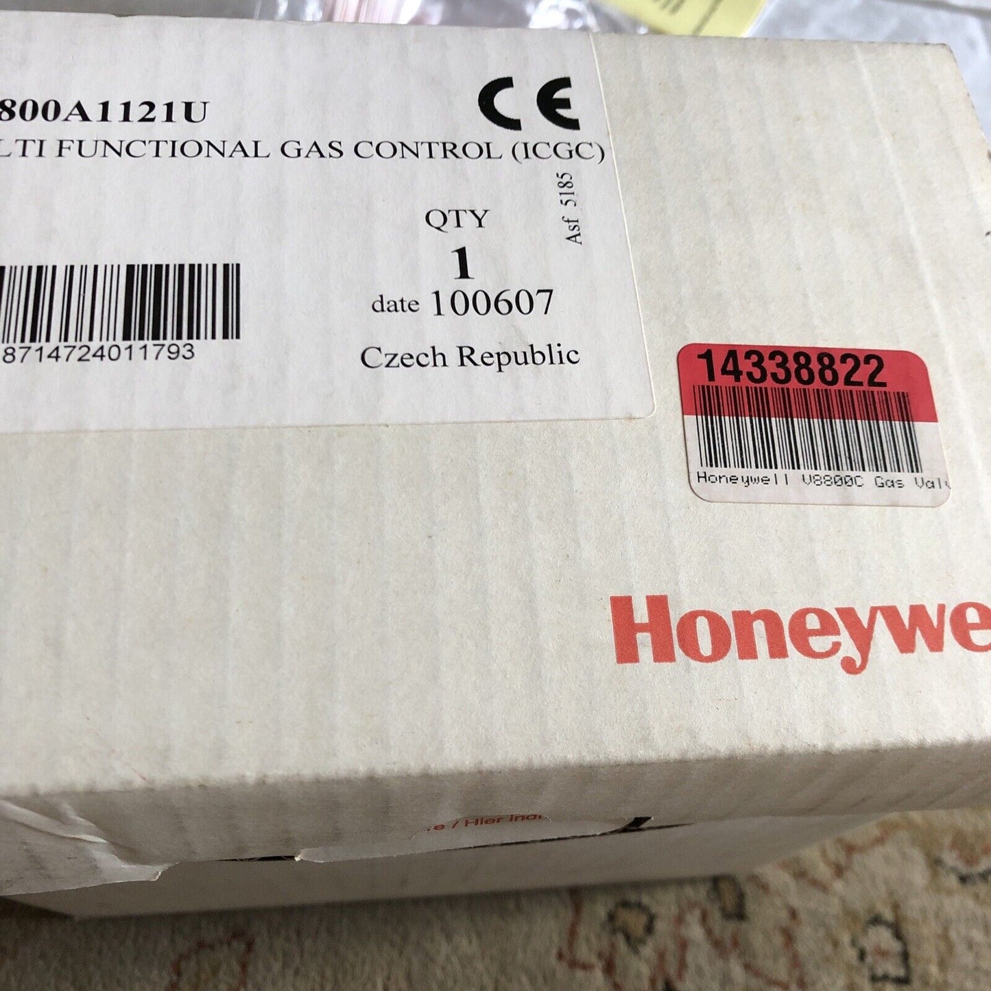 New Honeywell V8800a1121u Multi Functional Gas Control V8800a 11212 24V,Ea