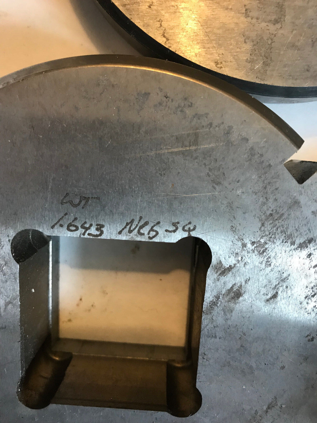 Lot 2 Sets Strippit Thick Turret Square Punches & Dies,Wt 1.625",1.750",1.643,Ad
