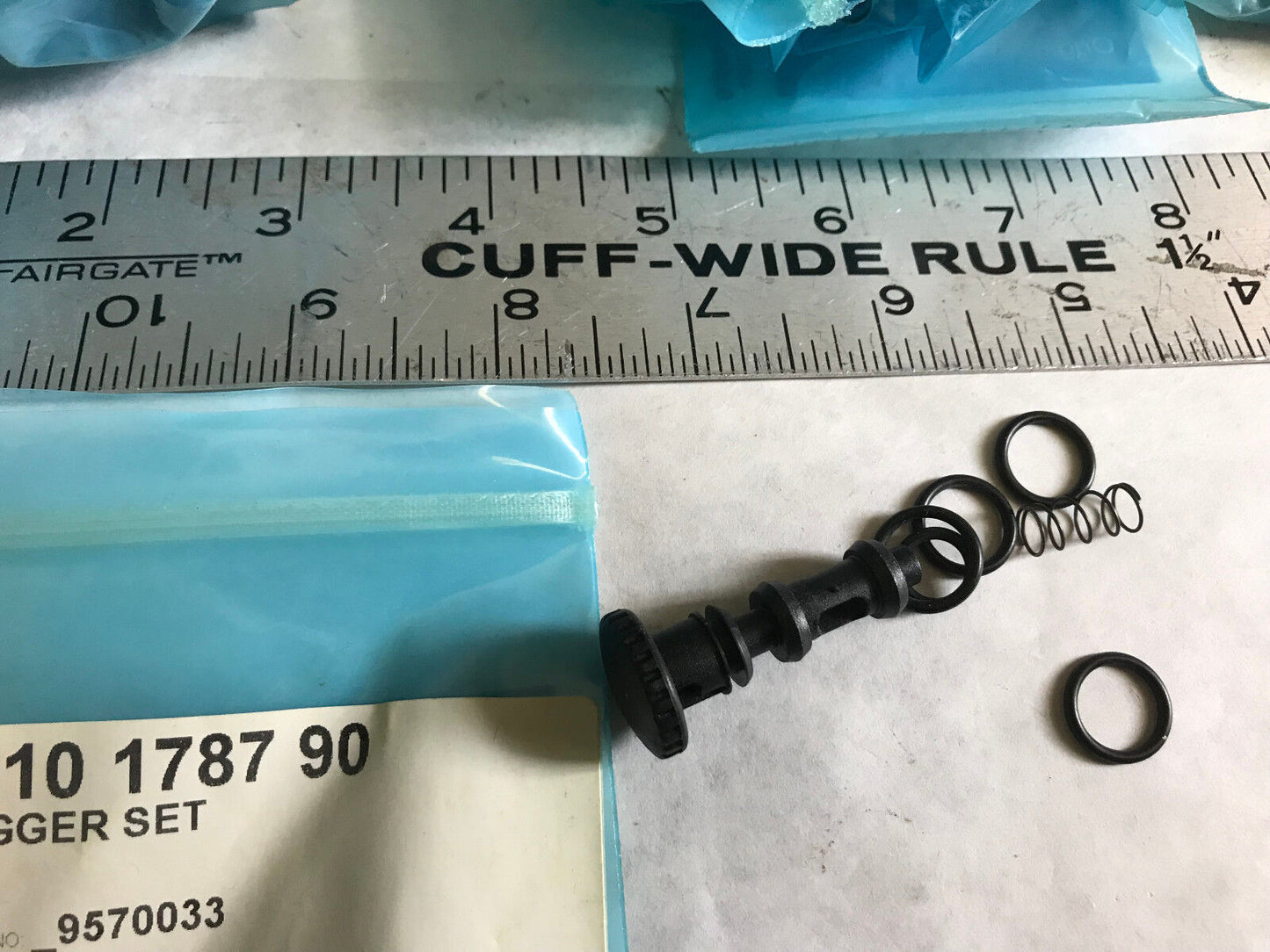 New Atlas Copco 4210 1787 90 Reversing Valve Compl,Atlas Copco Trigger Set,Eq
