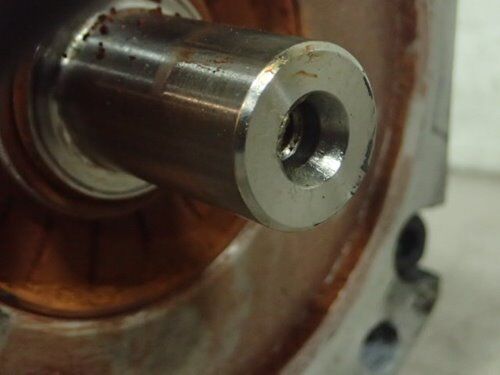 Moog Comau 82309040,C2900389 Servo Motor, 325 Vac, Rpm: 4000, 2.93 Kw,Av