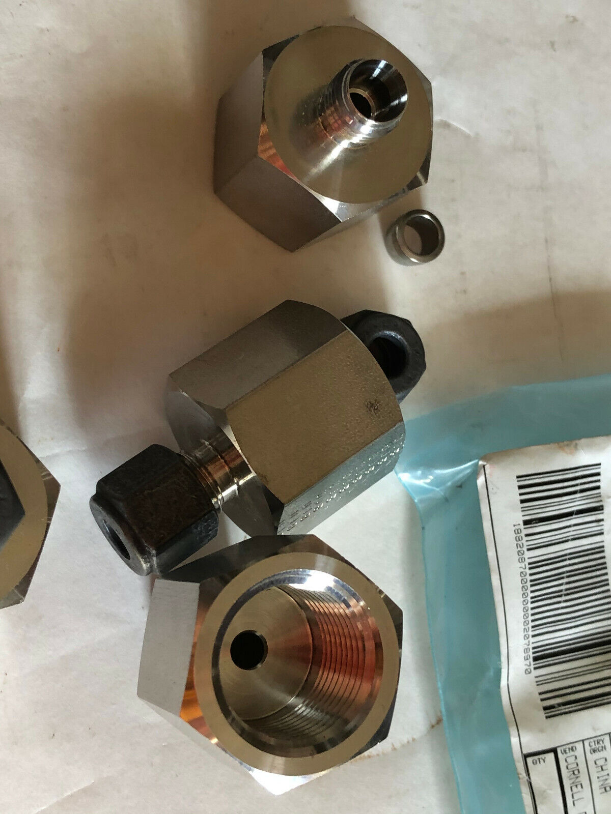 New Lot 4 Parker 338-1610-Nd Fittings 1/2Npt To Cpi,Ec