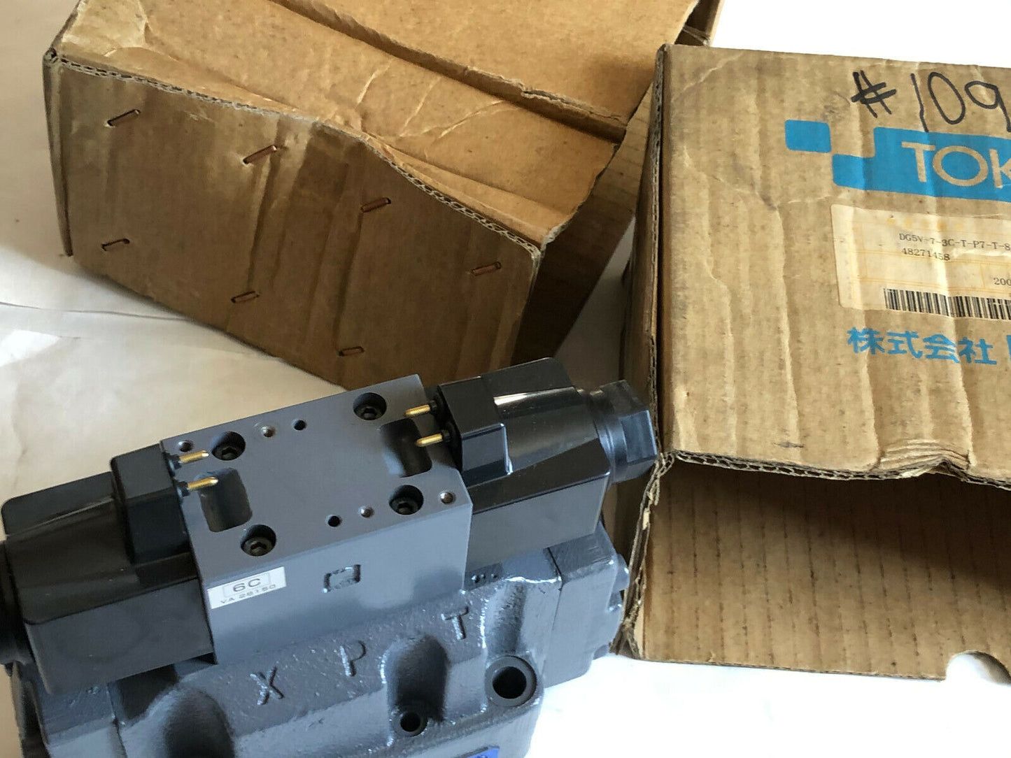Tokimec Dg5v-7-3C-T-P7-T-84-Ja,0921 Solenoid Pilot Operated Directional Valve,Ae