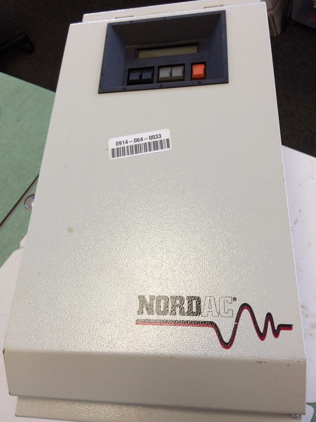 Getriebebau Nordac Sk10000/3 Ac Drive,3-Ph,0-380/415V,76100005, 16.0A,Ez