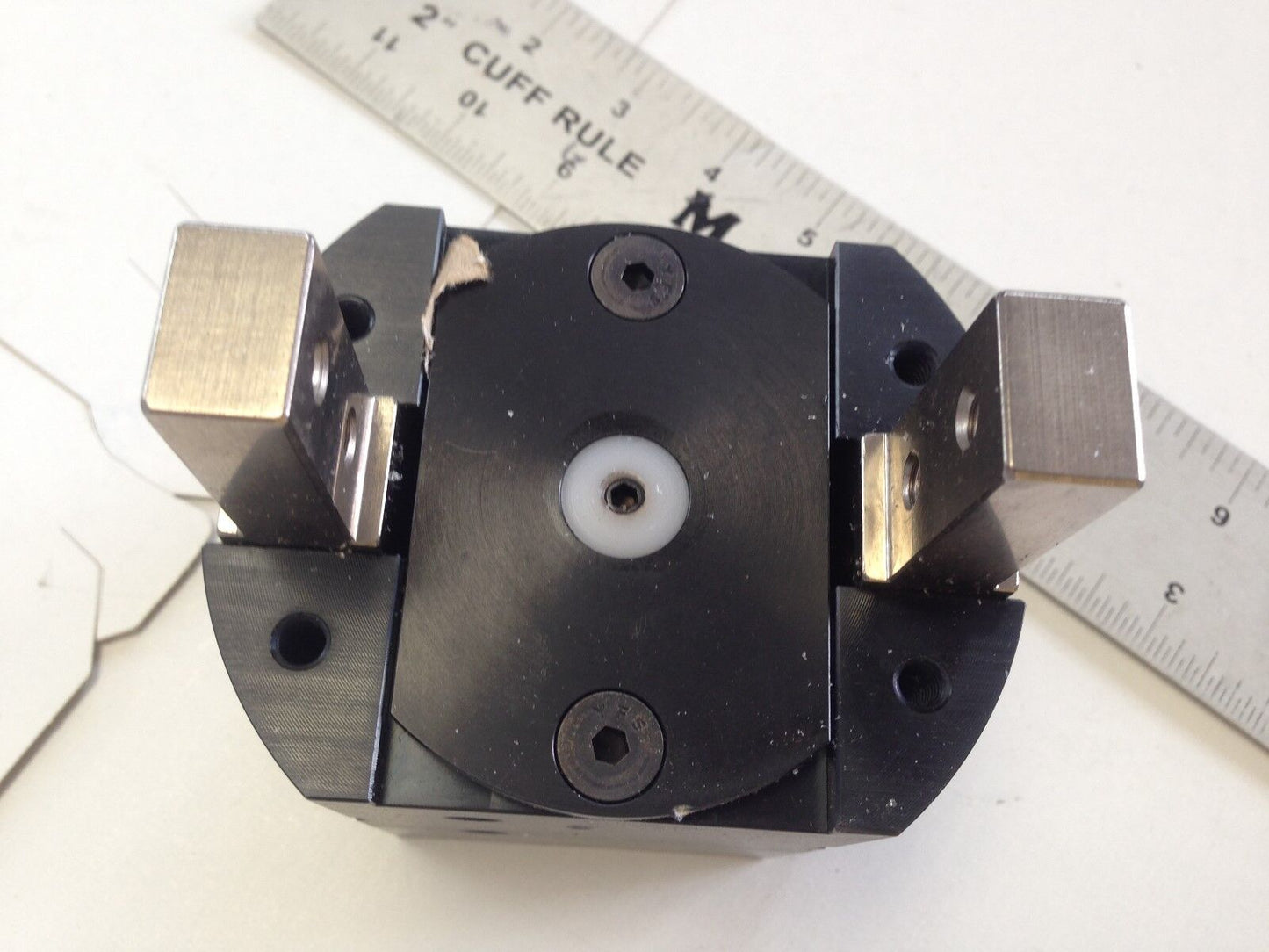 New Gh-2000A Dura-Grip Pneumatic 2-Finger Parallel Gripper,Fk