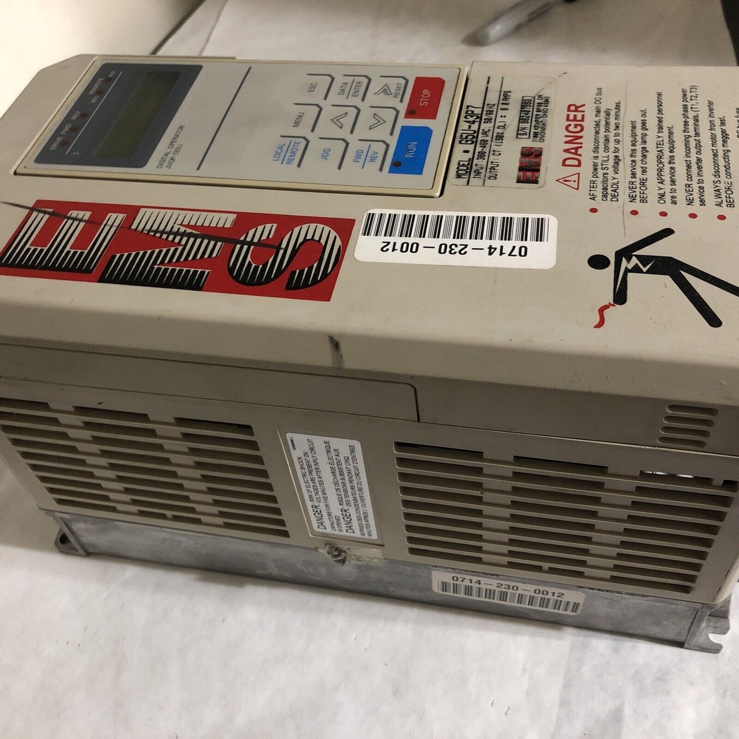 Yaskawa Cimr-G5u20p4 Ac Drive,3 Ph 200-230 Vac,3.9 Amp,G5u-43P7,Yplt31001-1G,Aa