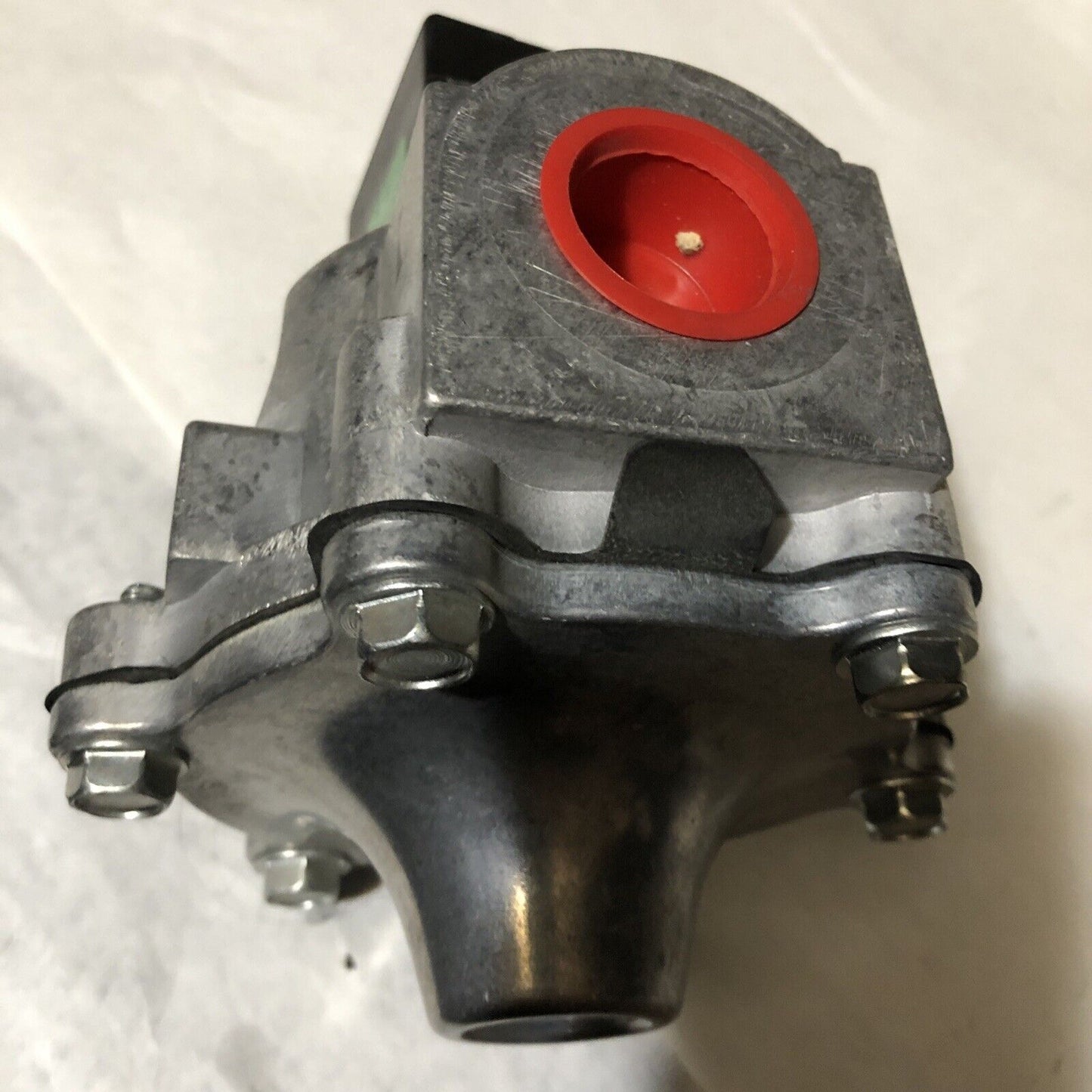 New Asco Redhat Sc8215c053 Solenoid Valve, 1" Npt, Open, 24 Vac 400525-121,Fe