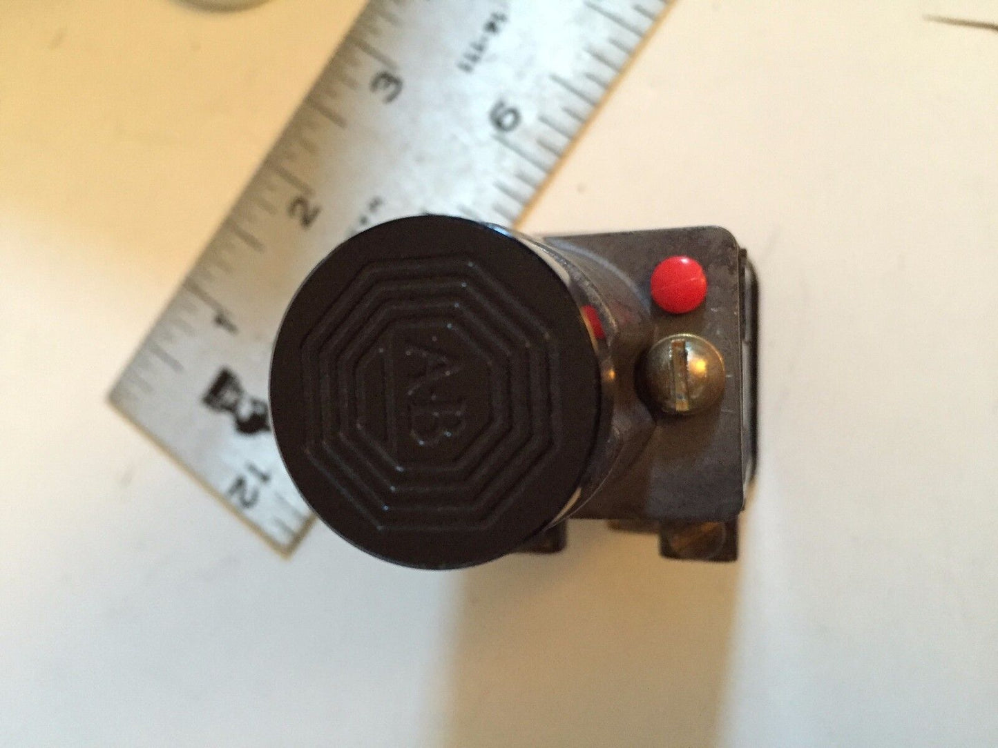 New Allen Bradley 800H-Ak2a ,800H Black Pushbutton Switch,Bh