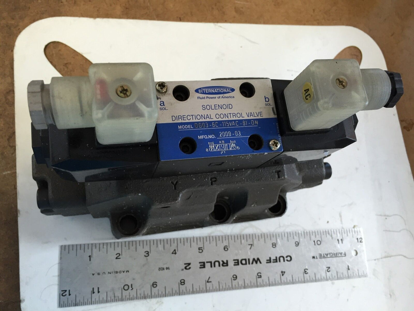 New International  Dg03-6C-115Vac-81-Dn Solenoid Dg08-6C-10,Control Valve,Hj
