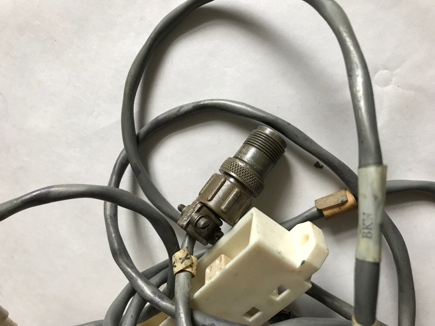 Pyle-National Bkw Amphenol An-3057-4  Ms3101a-10Sl-4P,Bks Amphenol An-3057-4,Su