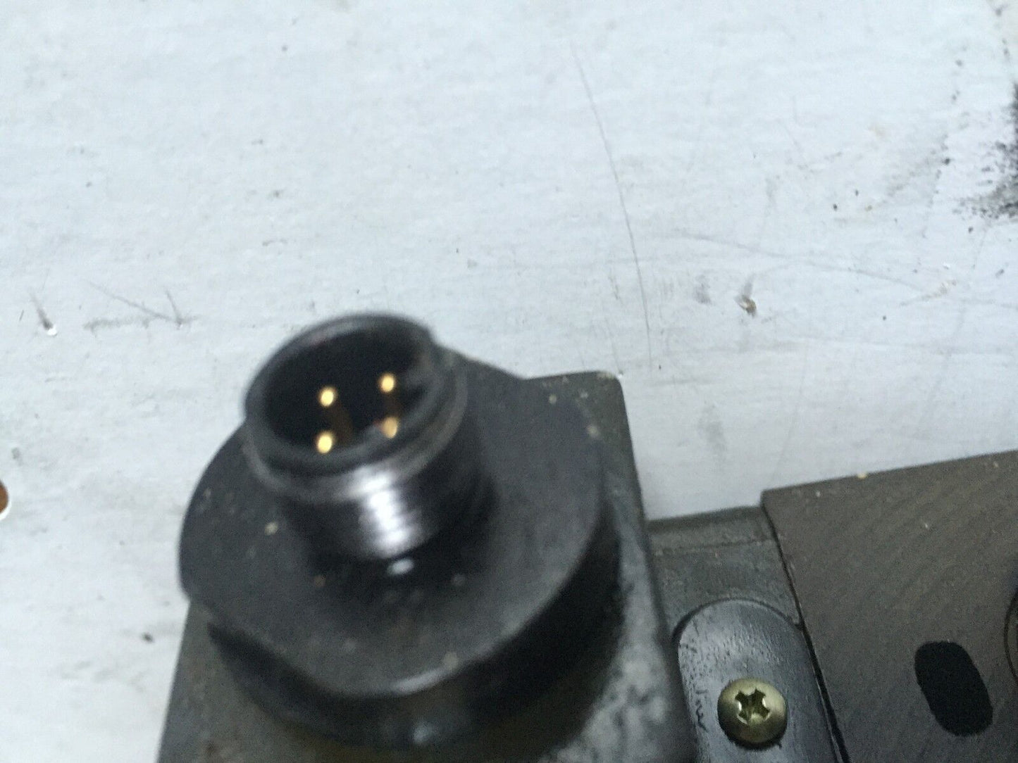 Parker D1vw2enjglv581xb755 Hydraulic Valve, 3000/1500 Psi ,Sm