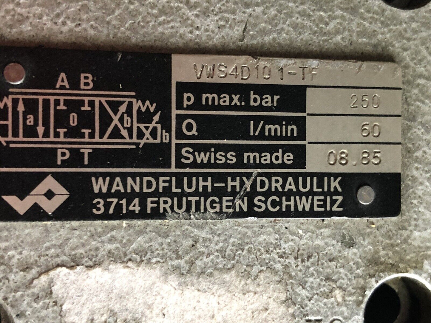 Wandfluh-Hydraulik Vws4d101-Tf Hydraulic Directional Valve,2/81533,24V,Te