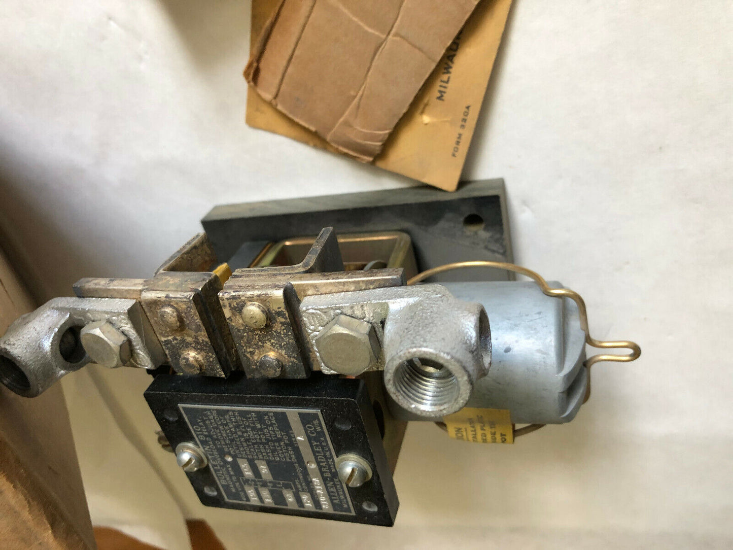 New Allen Bradley 810-A18a Inverse Time Current Relays,Coil Current 120A,Cn
