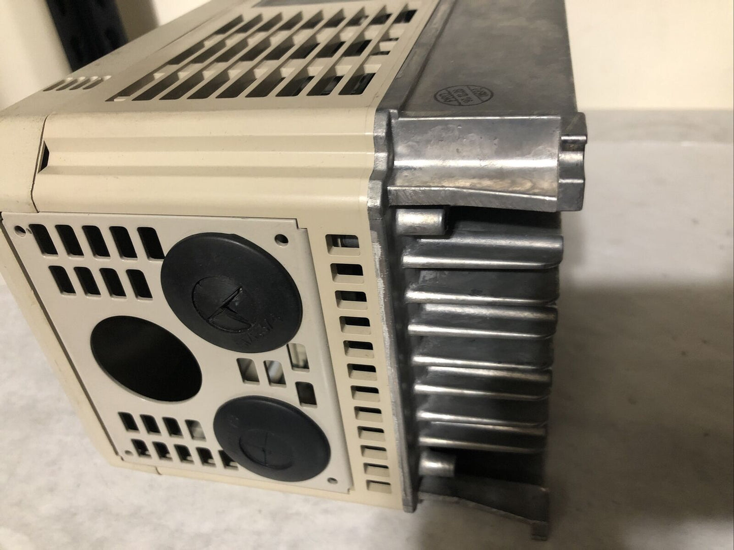 Magnetek Cimr-G5u20p4 Ac Drive, 3.9 A, 200-230 Vac, 3-Phase Gpd 515,Ff