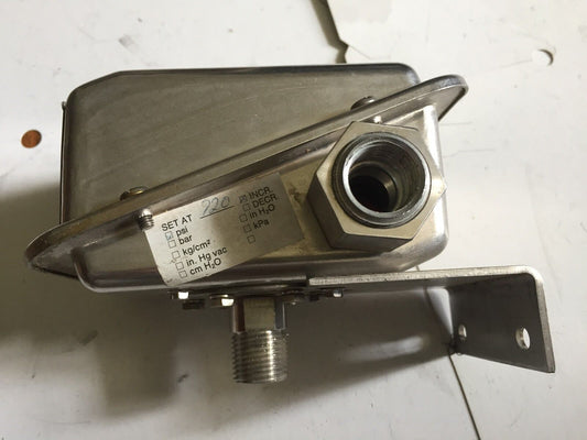 New Ashcroft Gpdn4jjv07 Xfsjl Pressure Control 2 Setpoint 1/2" Female 100,Tg