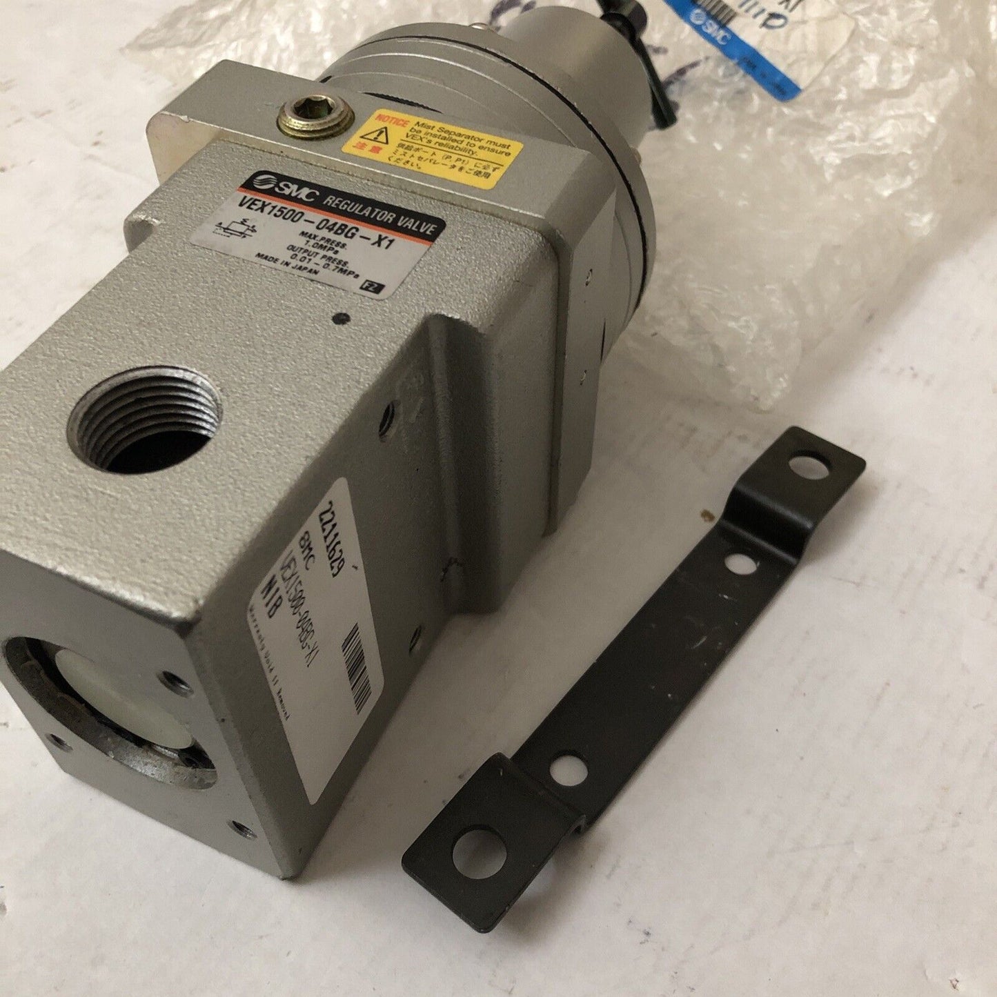 New 1/2" Npt Smc Vex1500-04Bg-X1  Regulator  Valve,Cz