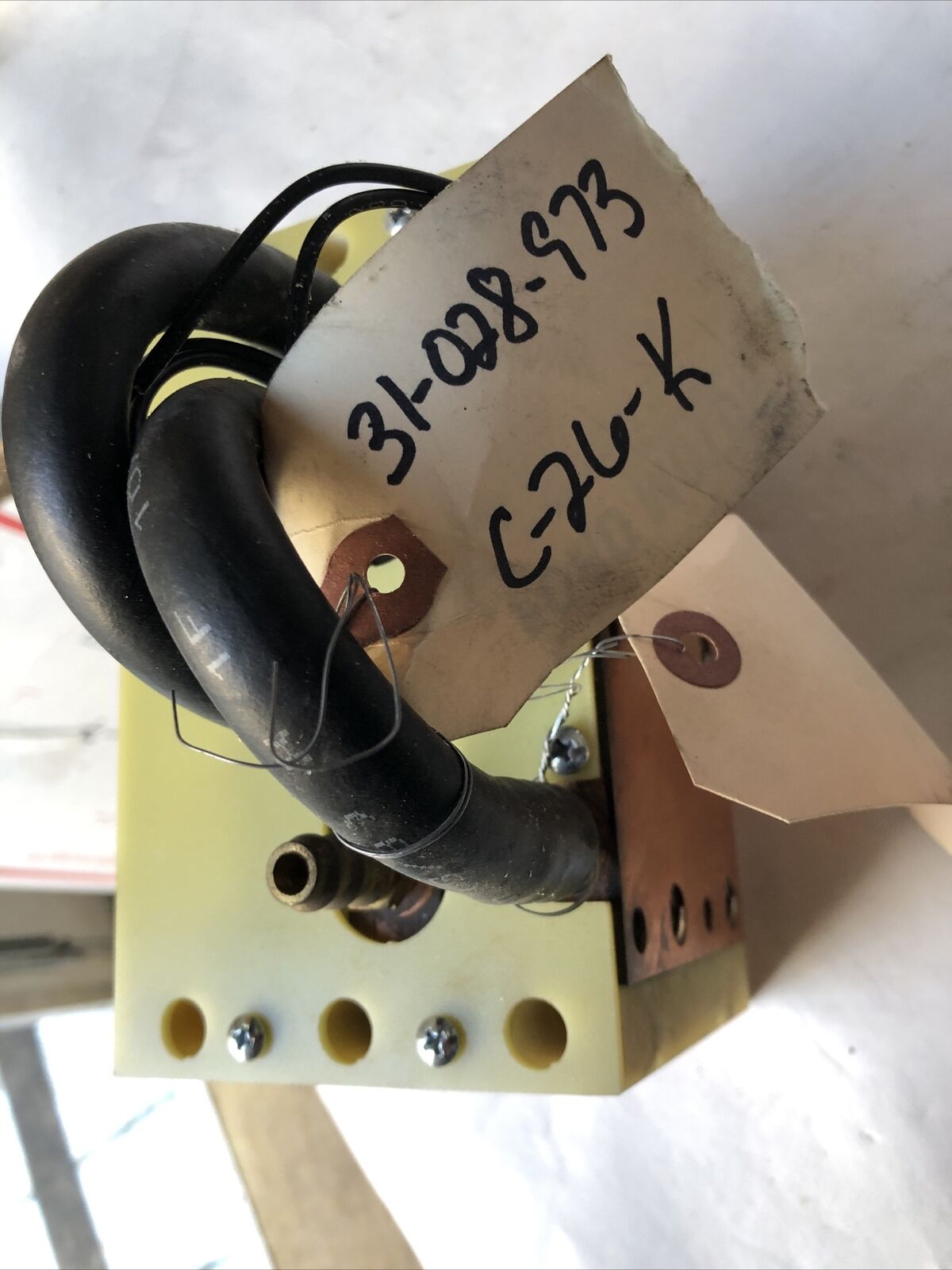 New Roman Manufacturing 3547-9 Fixture Type Transformer/Grounding Reactor,Fj