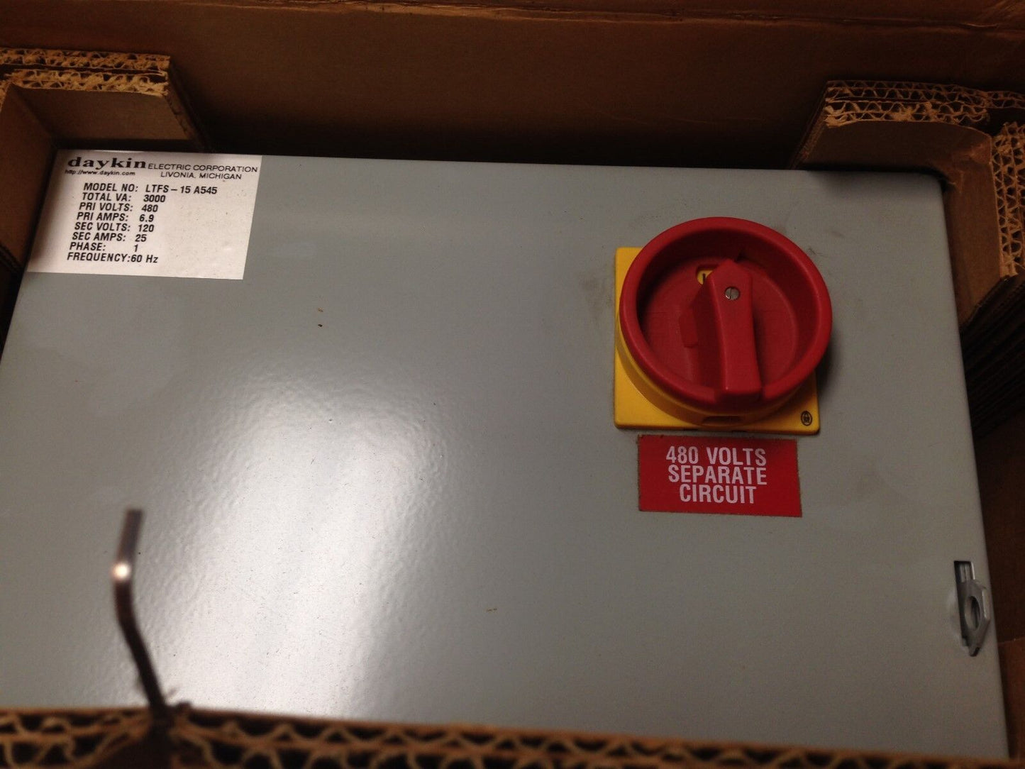New Ltfs-15 A545 Daykin Transformer Disconnect 1Ph 120V Pri 6.9,Amps 25,Hb