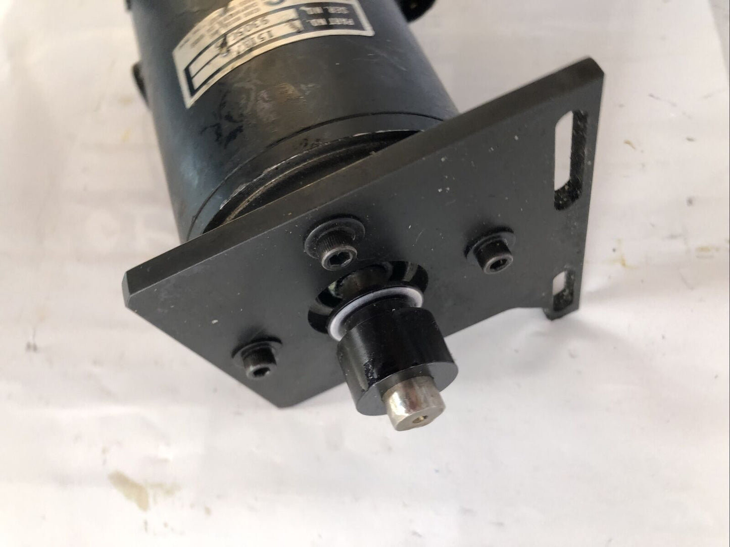 Dac 15137 Servo Motor,Shaft Diameter: 1/2",Shaft Length: 1-1/2",Fl