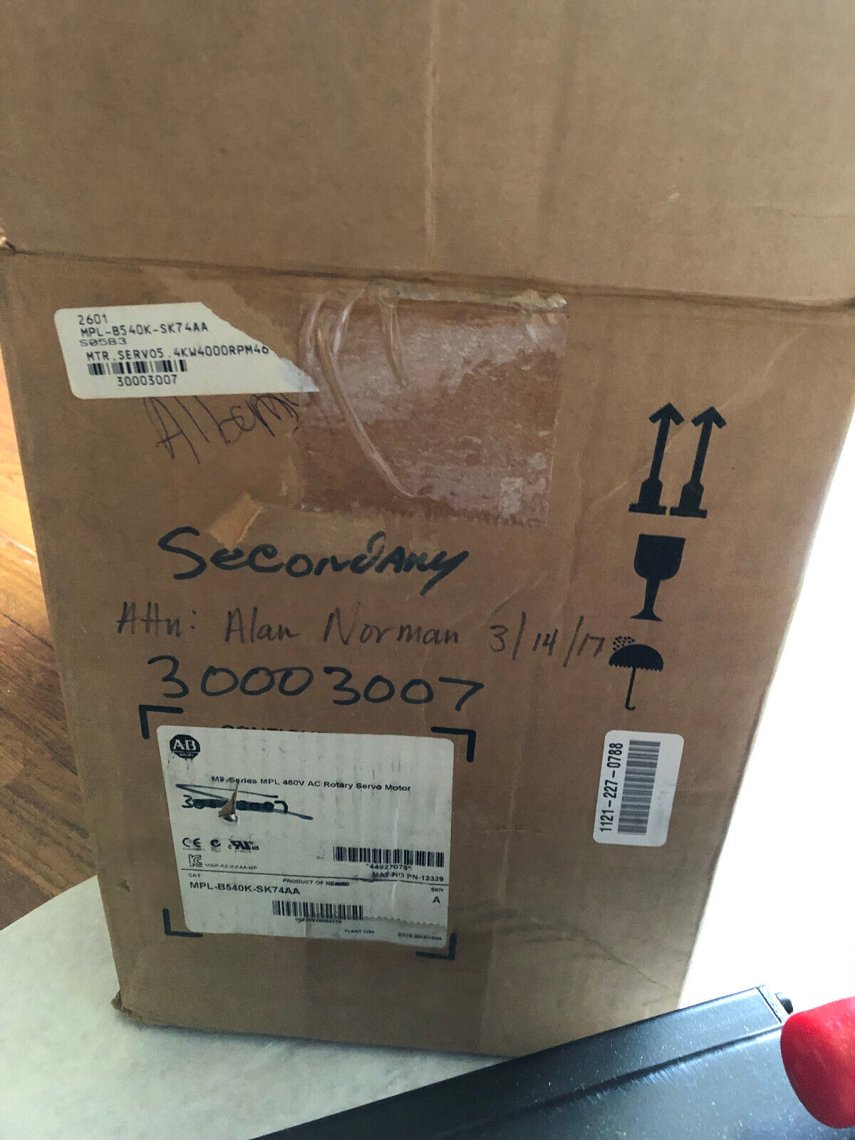 New Allen Bradley Mpl-B540k-Sk74aa Ac Rotary Servo Motor,4000Rpm,Mpl 480V Ac,Am