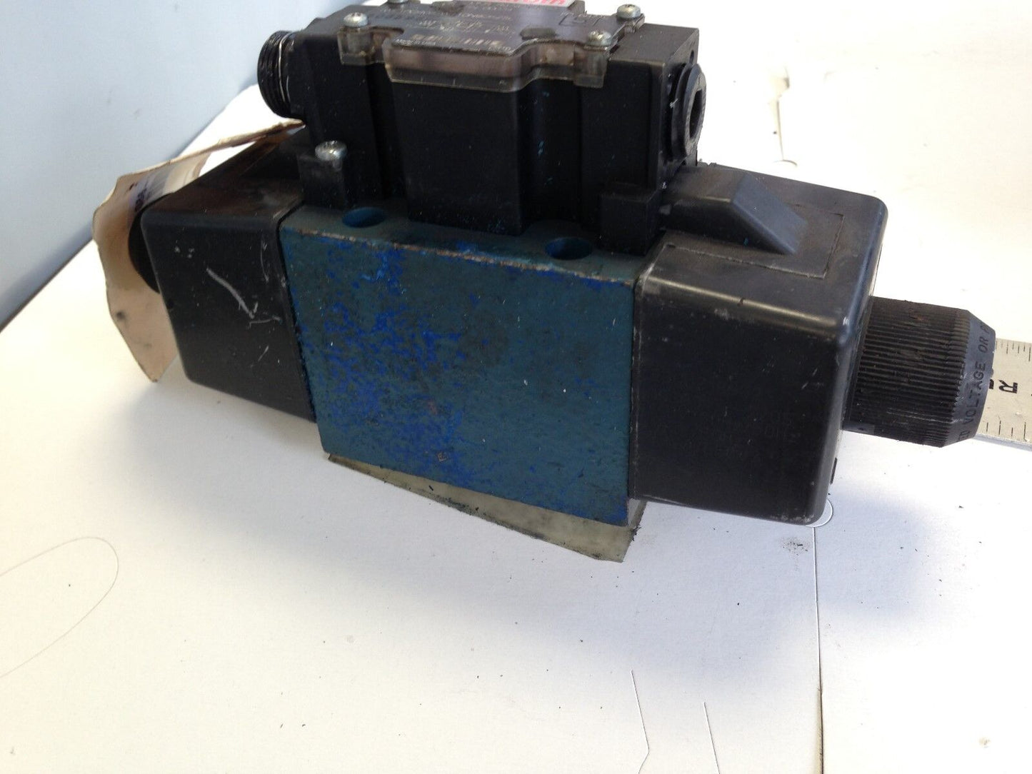 New Rexroth 4We10q40/Cw110n9dk25l Hydraulic Solenoid Valve, Mnr R978910210 V,Fi