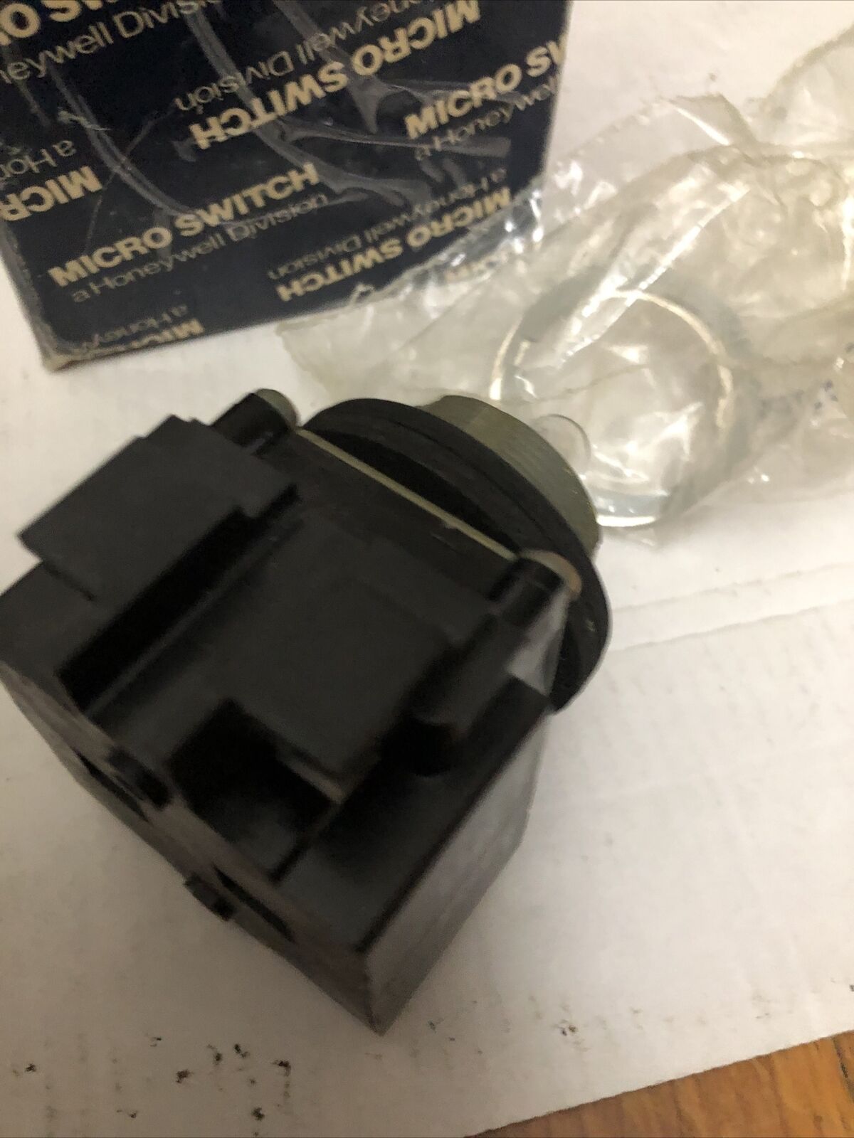 New Honeywell Pty 4241 Microswitch 85025 8244 Switch Micro Switch,Pk-43600,Cy