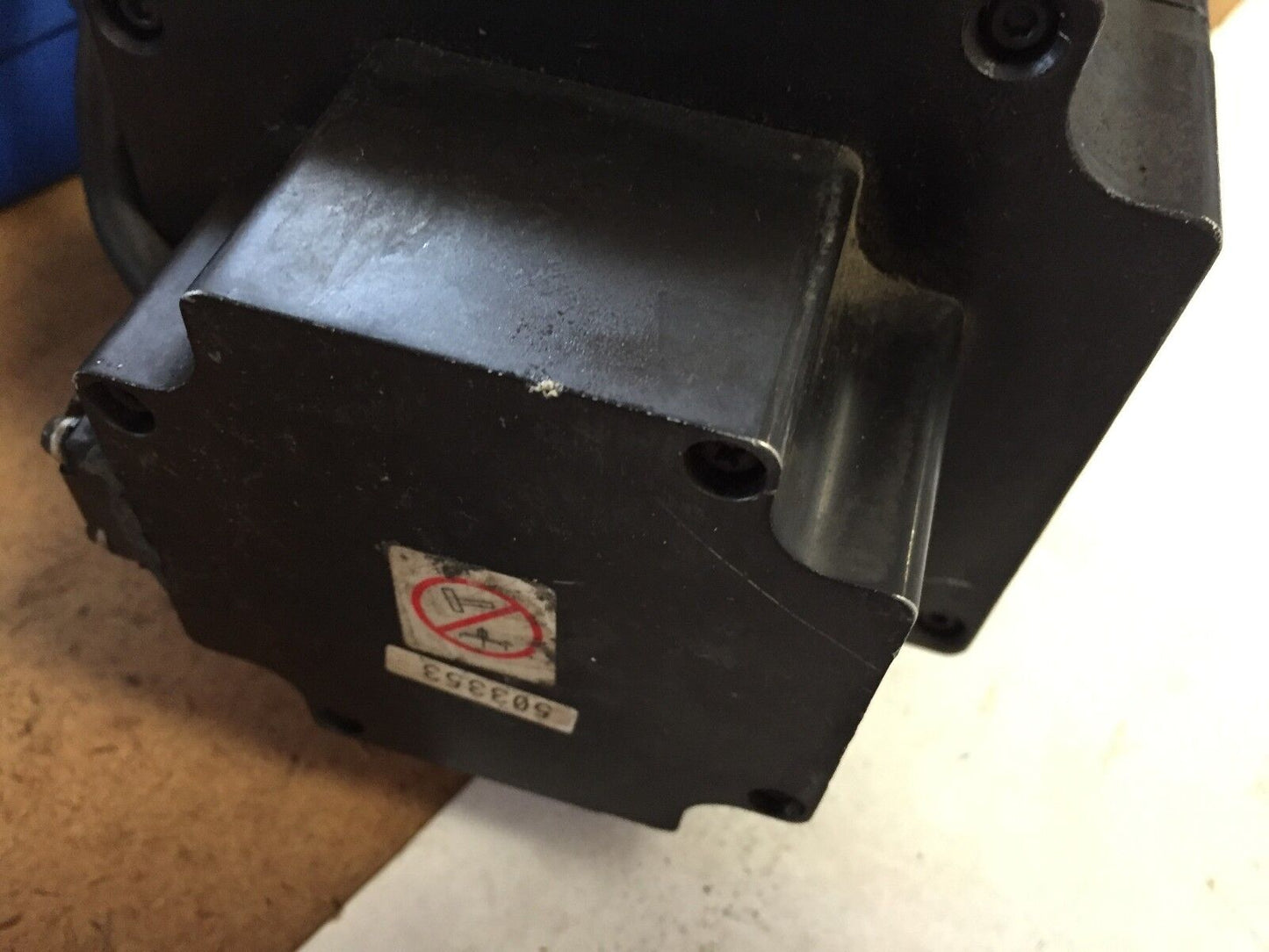 Yaskawa Sgmp-08Awyr33 Ac Servo Motor 3000Rpm, 200V, 750W,Dj