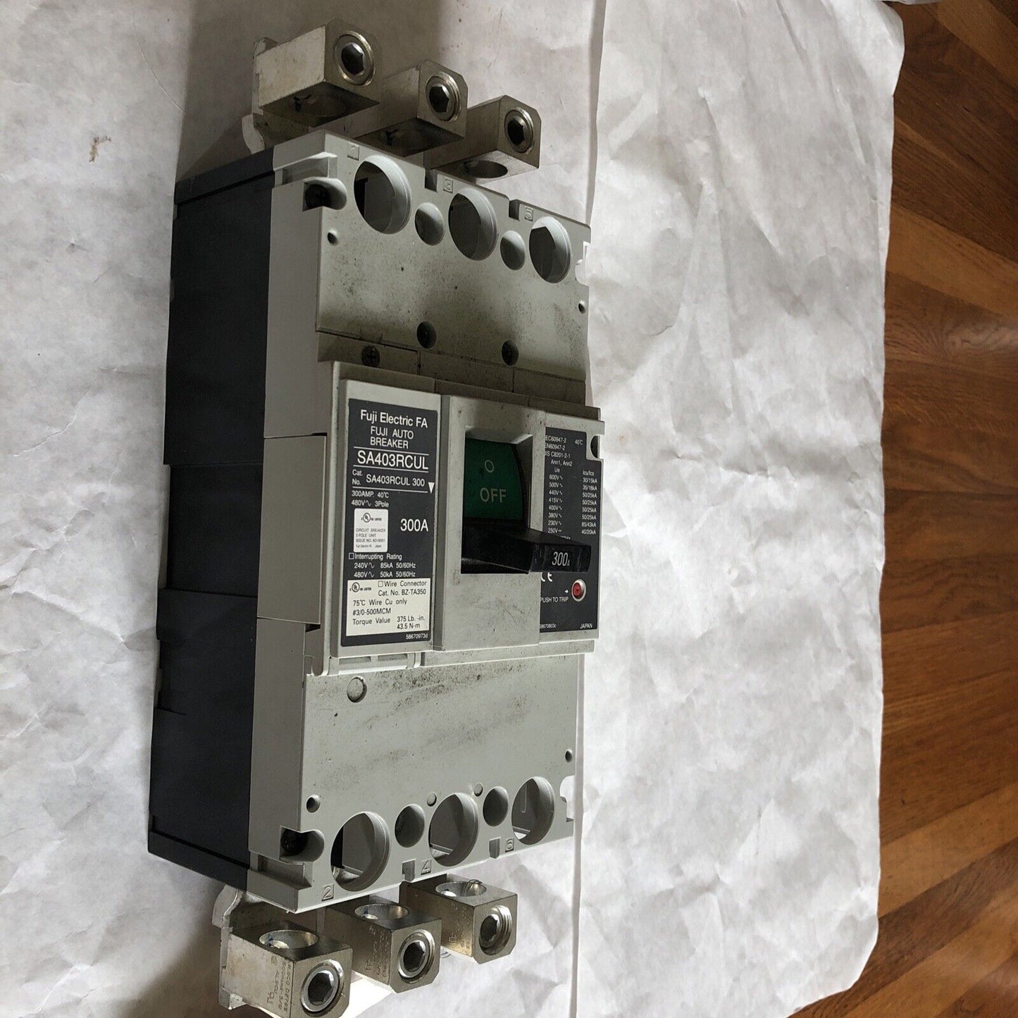 New Fuji Sa403rcul,Bz-Ta350,300A,3-Pole Circuit Fuji Auto Breaker,480V,Bd