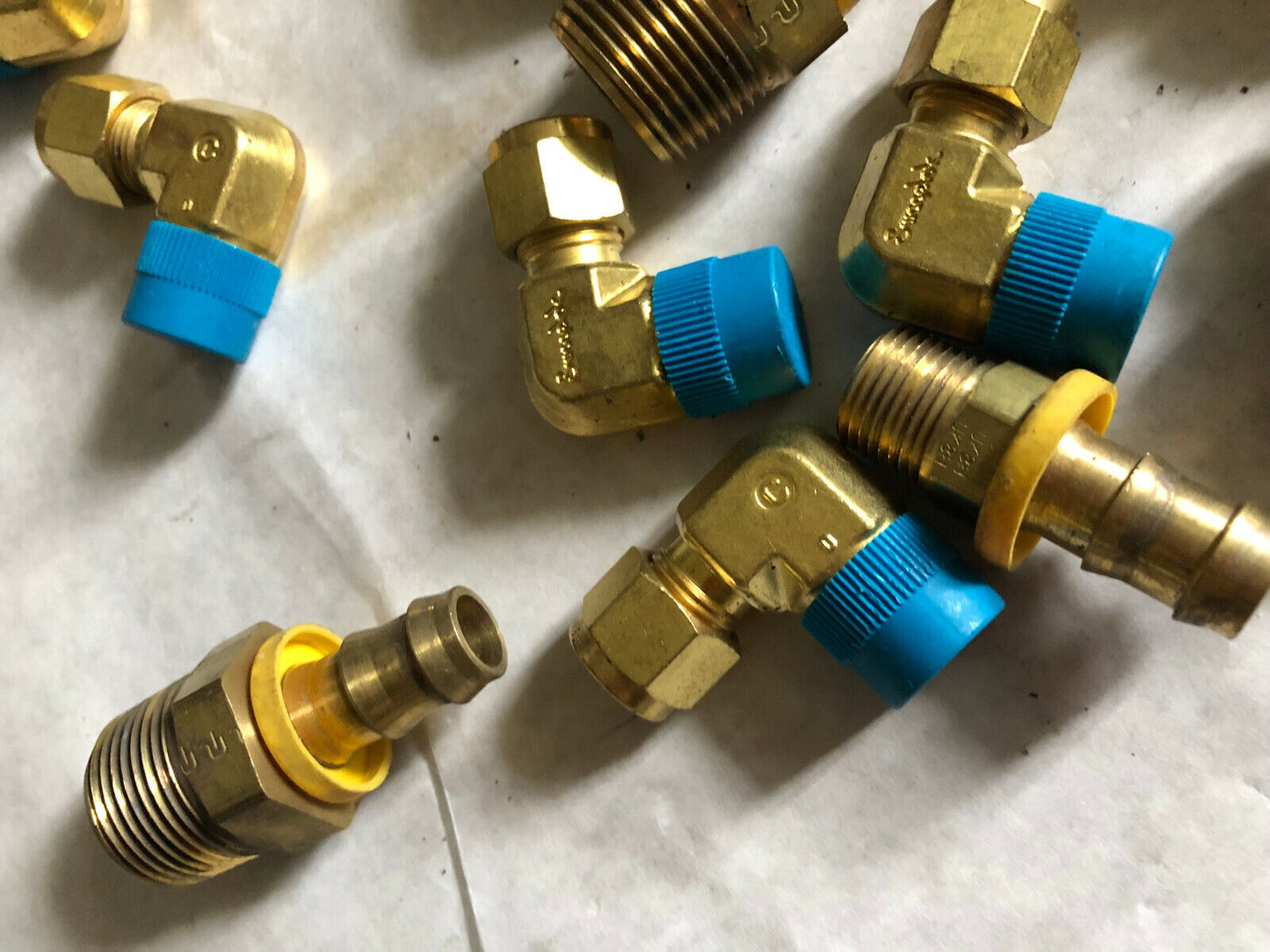 New Lot 34 Mixed Swagelok Brass Fittings,Pipe Connectors 3/8" & 3/4" Npt,Se