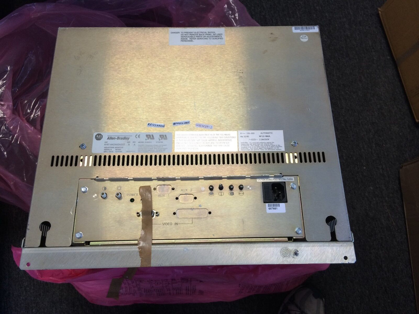 Allen Bradley 6157-Aazaazazzz Industrial 20" Monitor,100-240 Vac,Bq